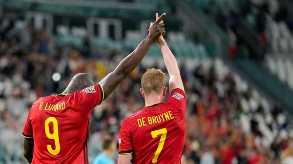 romelu lukaku kevin de bruyne Interaksi