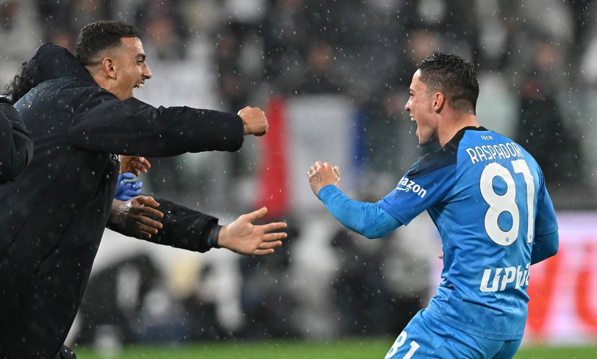 Giacomo Raspadori Permata Muda Sepak Bola Italia Napoli